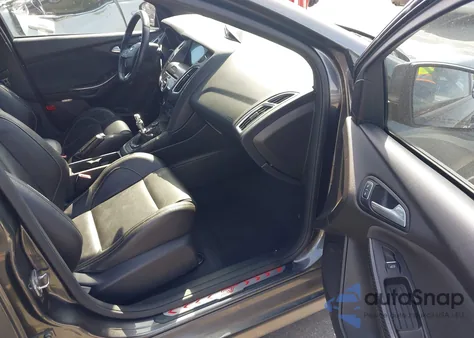 2016 Ford Focus St from USA, damaged, VIN 1FADP3L94GL241194